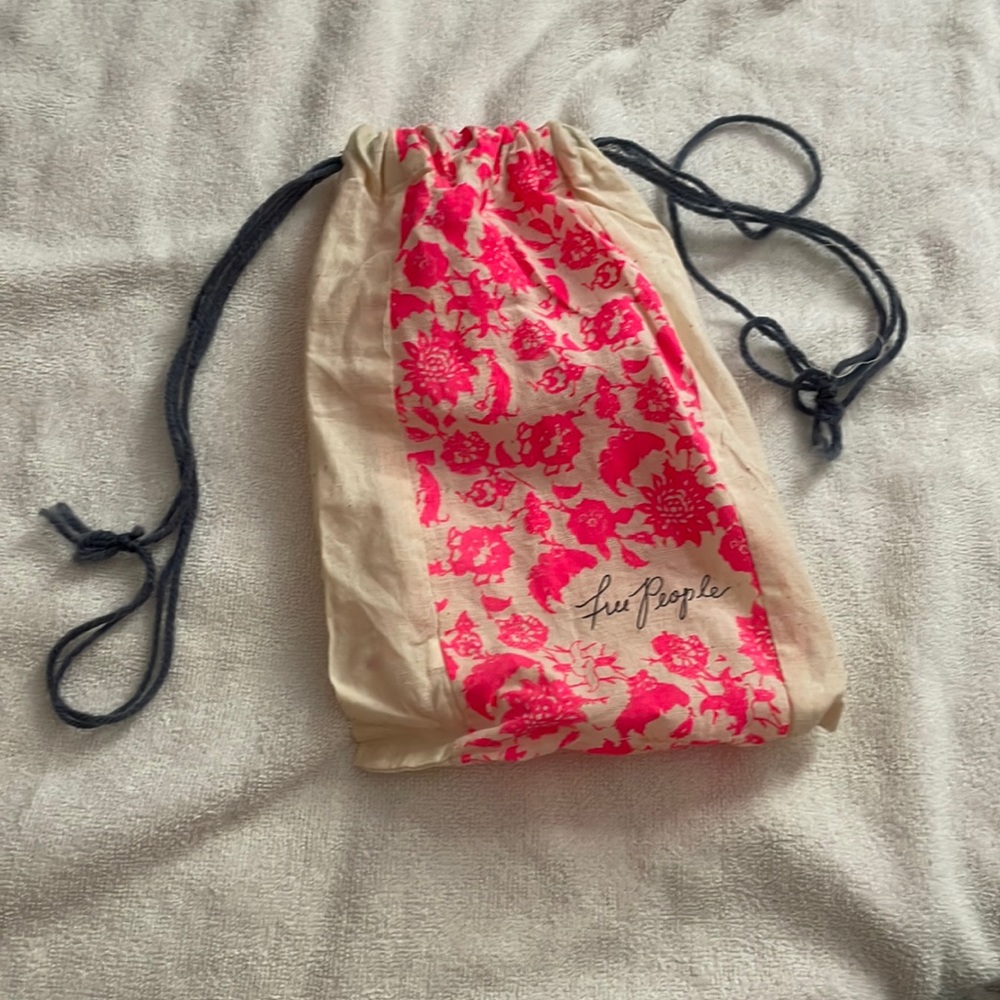 Free people draw string bag